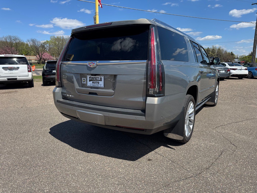 2019 Cadillac Escalade Image 5