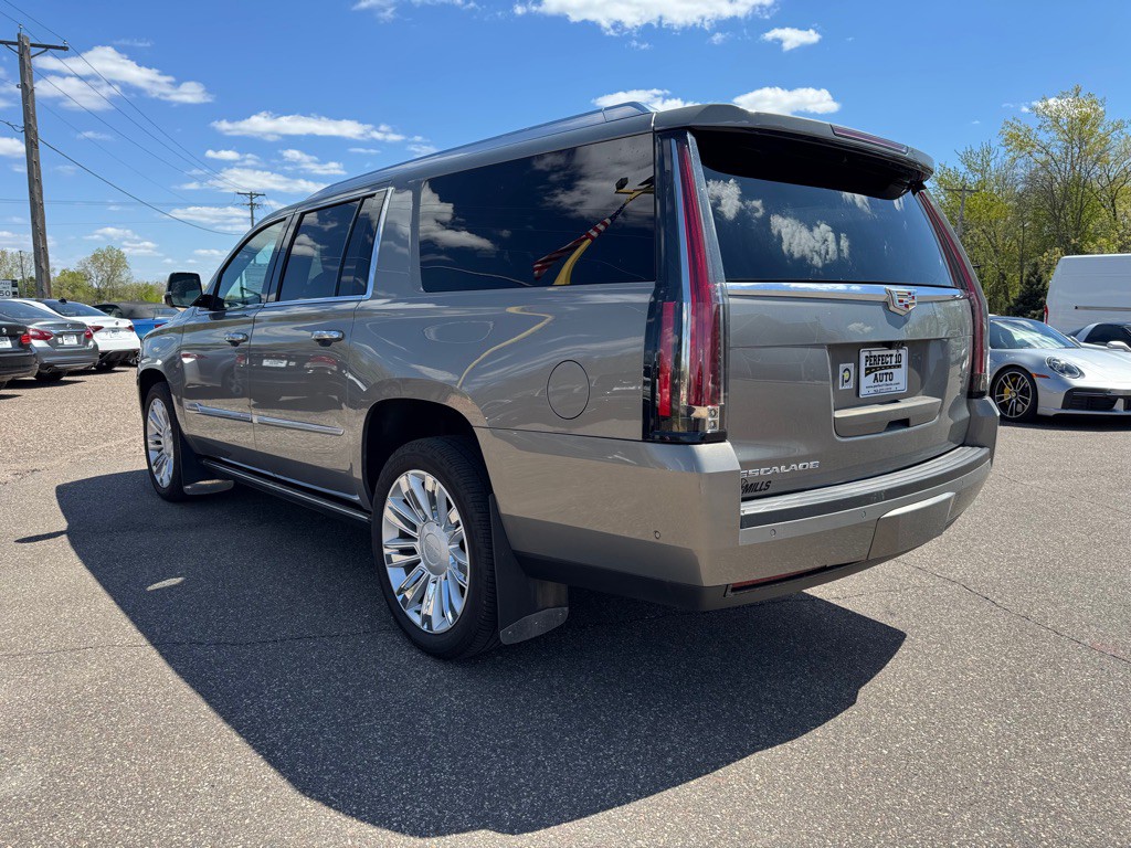 2019 Cadillac Escalade Image 7