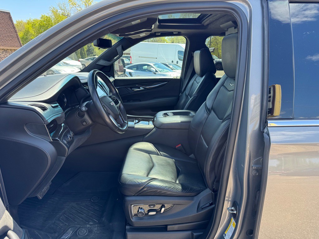 2019 Cadillac Escalade Image 13