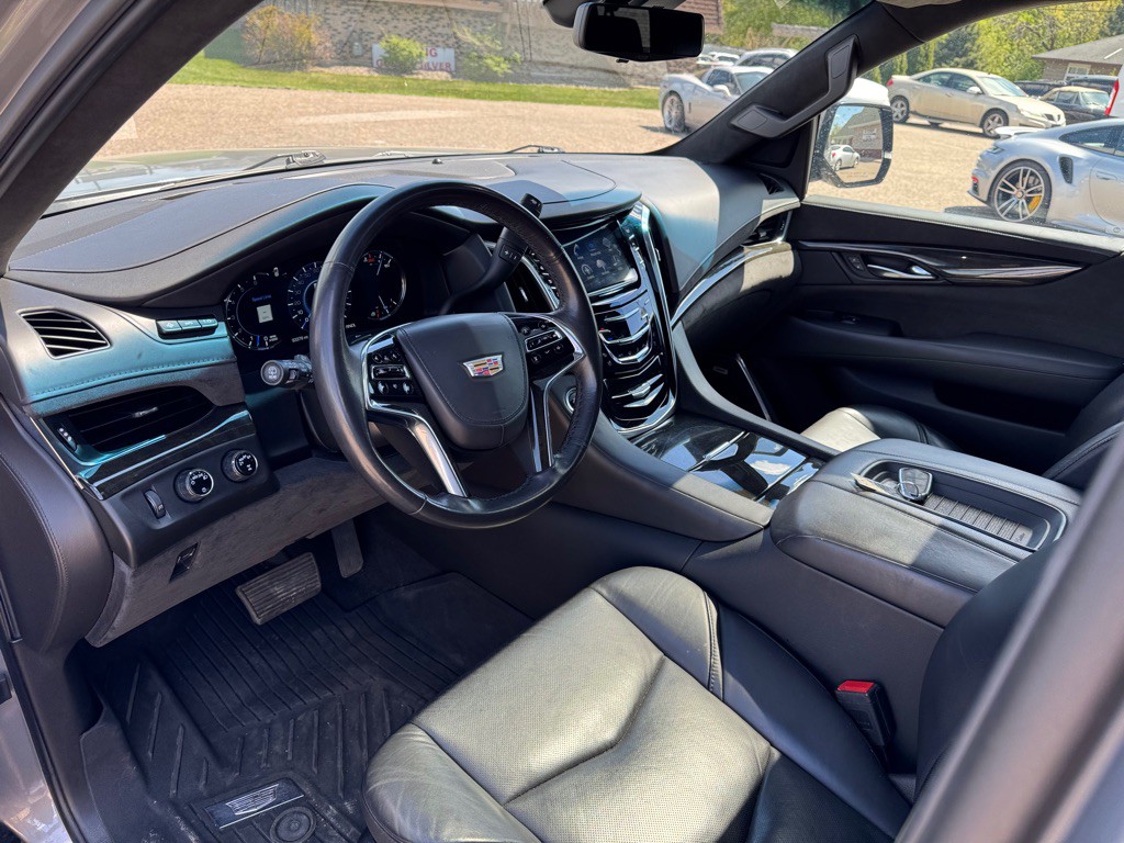 2019 Cadillac Escalade Image 15
