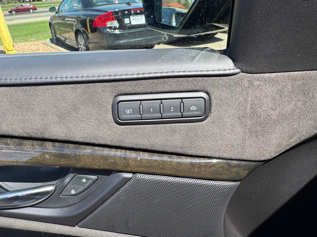2019 Cadillac Escalade Image 17
