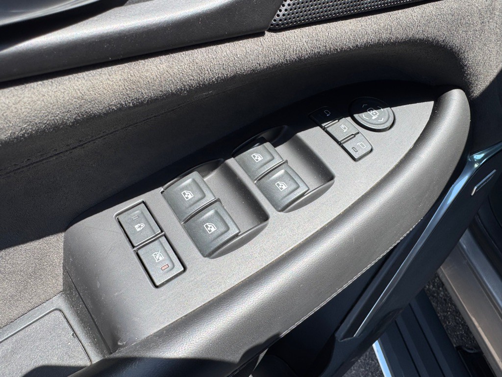 2019 Cadillac Escalade Image 18