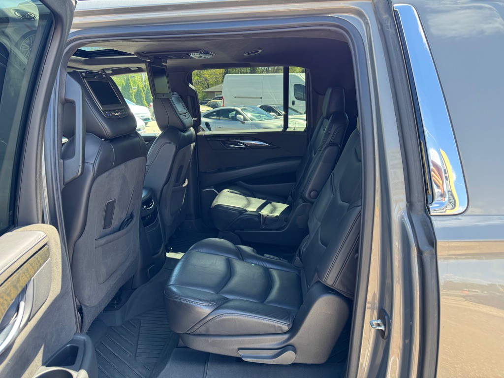2019 Cadillac Escalade Image 20