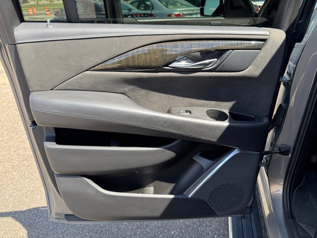 2019 Cadillac Escalade Image 22