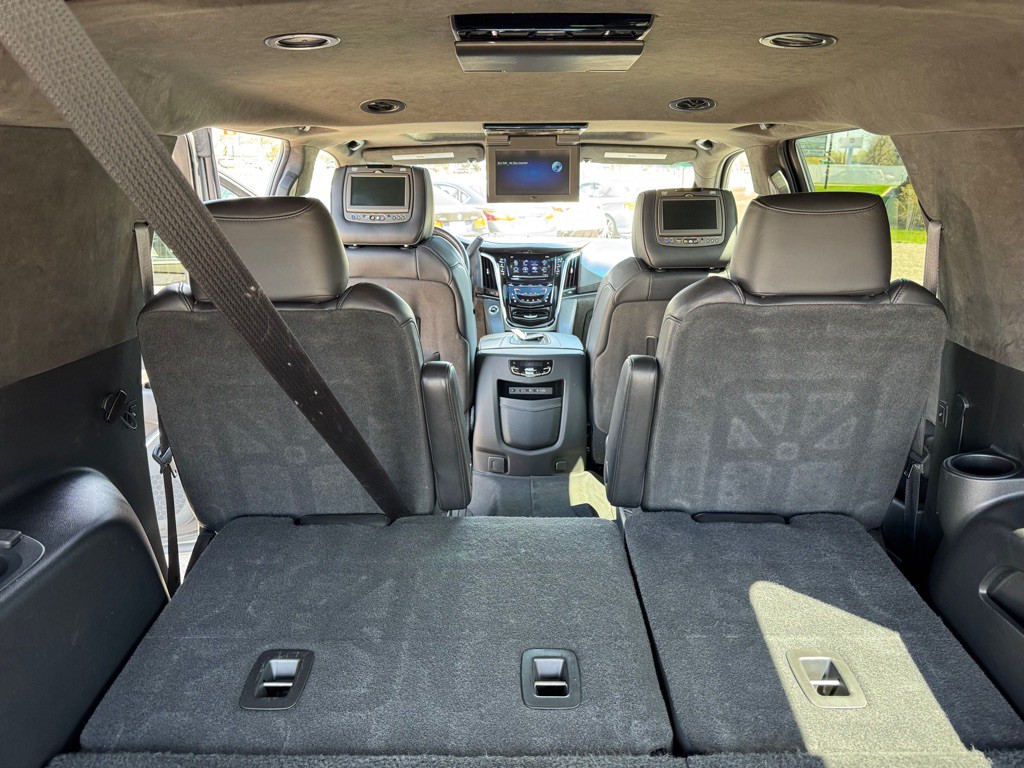 2019 Cadillac Escalade Image 24
