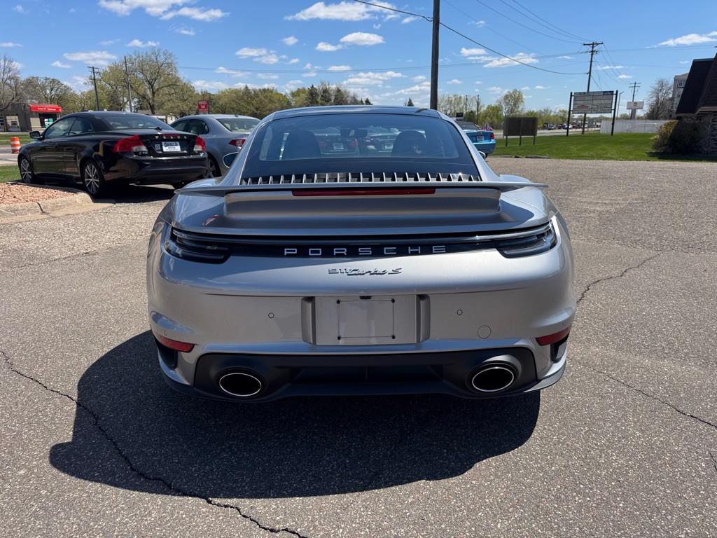 2024 Porsche 911 Image 6