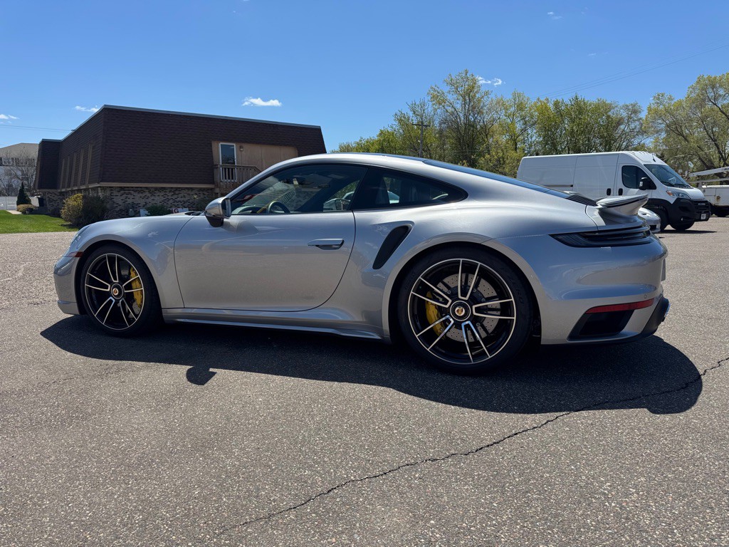 2024 Porsche 911 Image 8