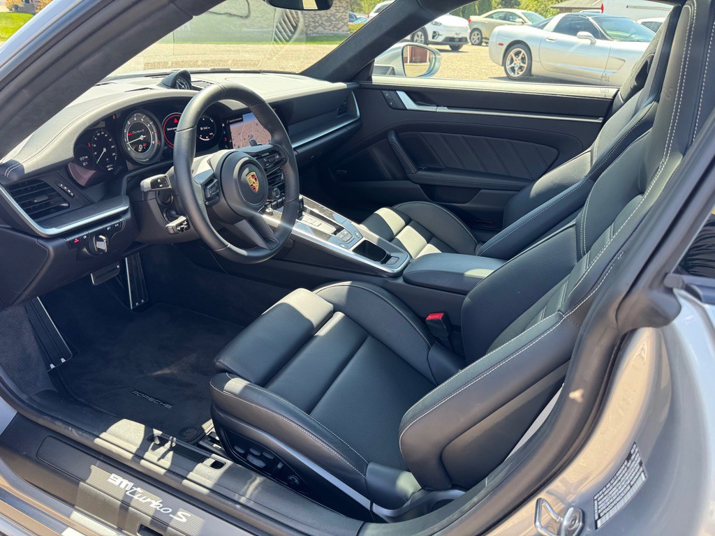 2024 Porsche 911 Image 14