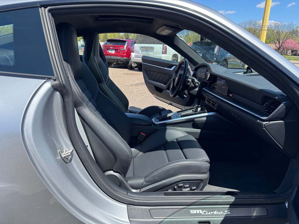 2024 Porsche 911 Image 20