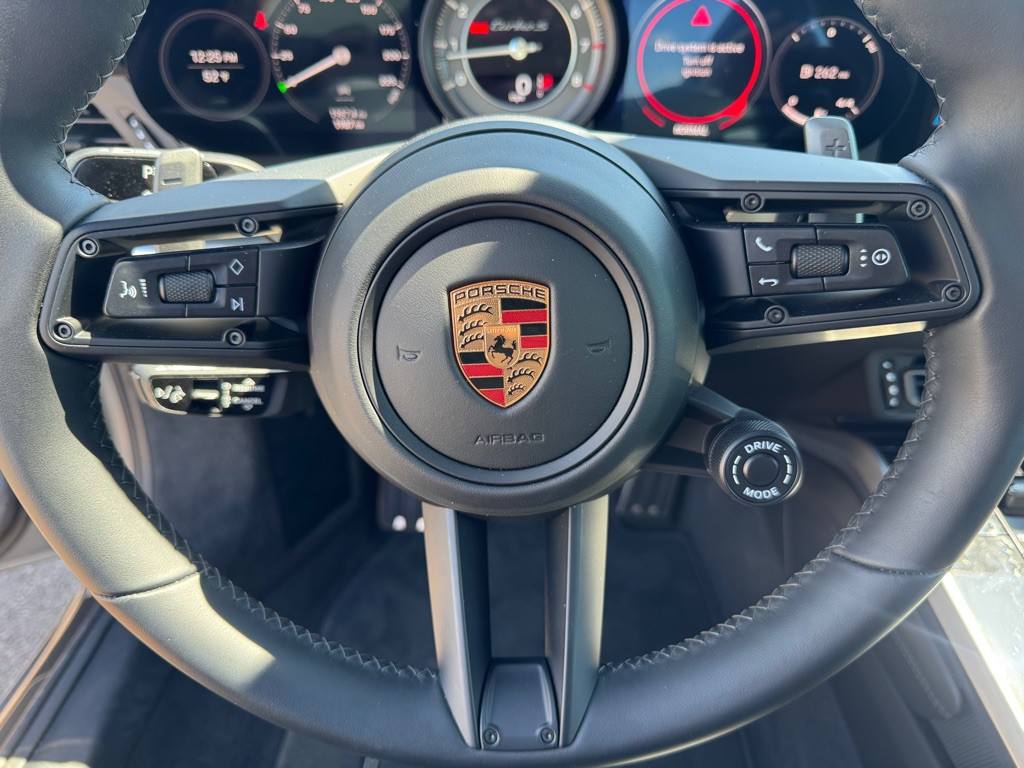 2024 Porsche 911 Image 37