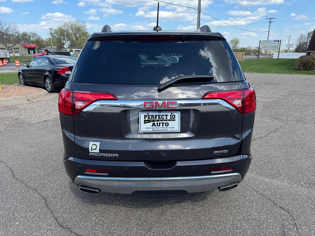 2017 GMC Acadia Image 6