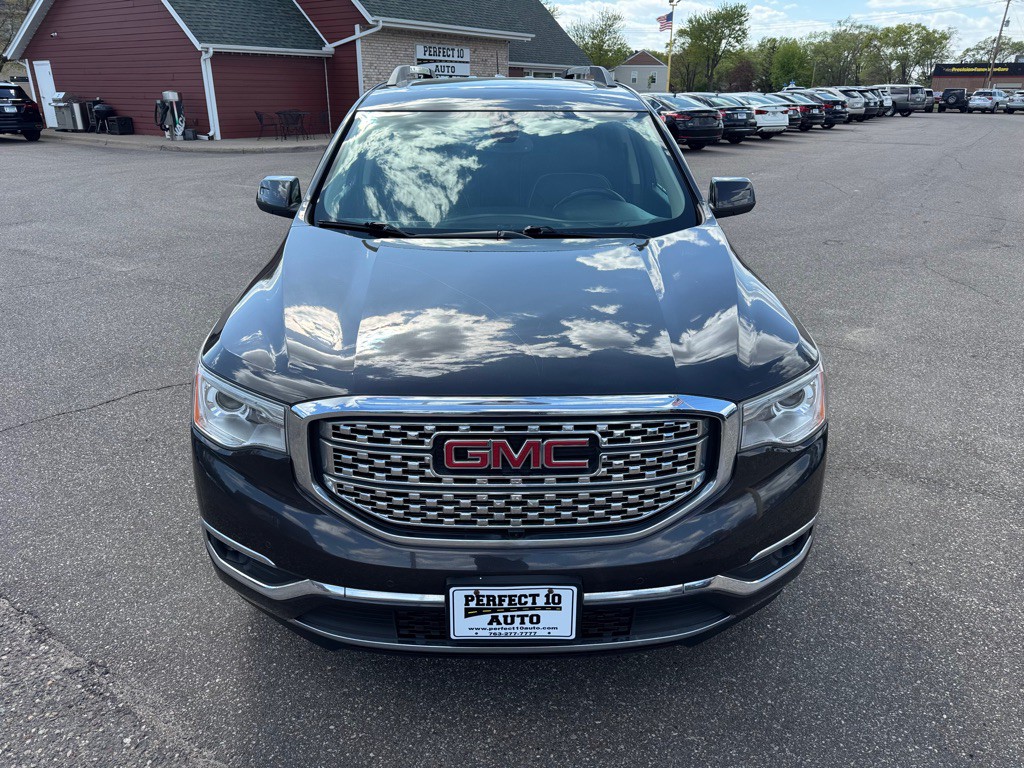2017 GMC Acadia Image 12