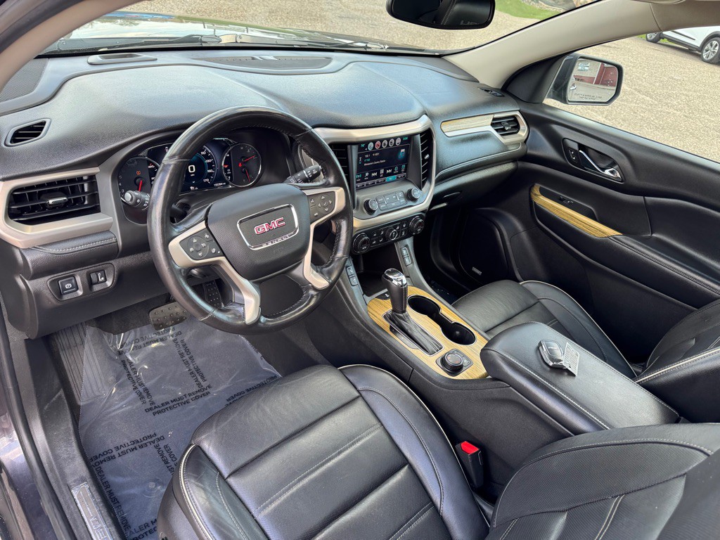 2017 GMC Acadia Image 15