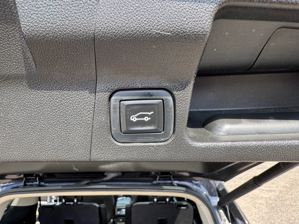 2017 GMC Acadia Image 26