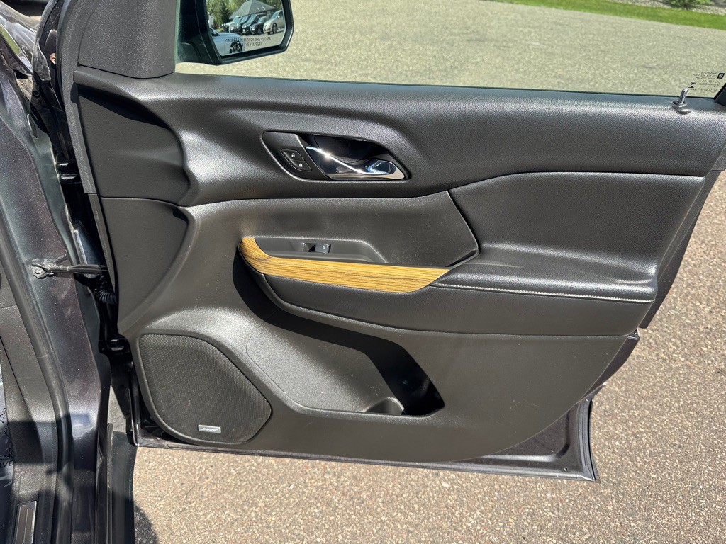 2017 GMC Acadia Image 33