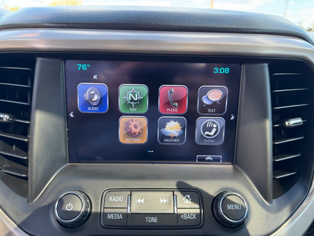 2017 GMC Acadia Image 40