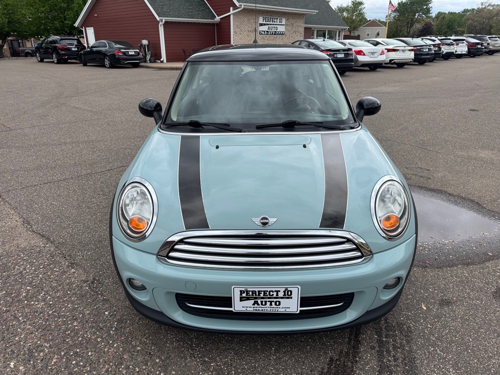 2012 MINI Cooper Image 12