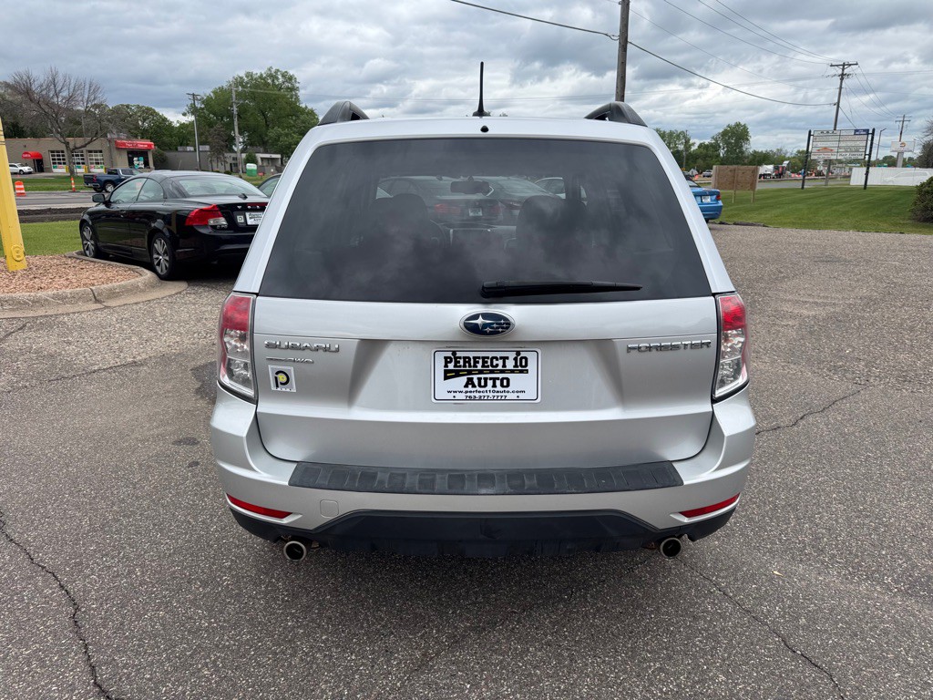 2011 Subaru Forester Image 6