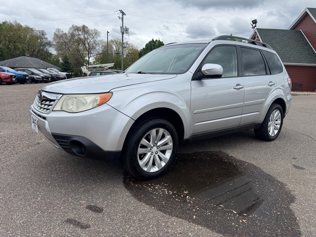 2011 Subaru Forester Image 10