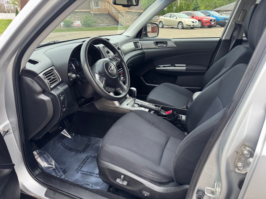 2011 Subaru Forester Image 15