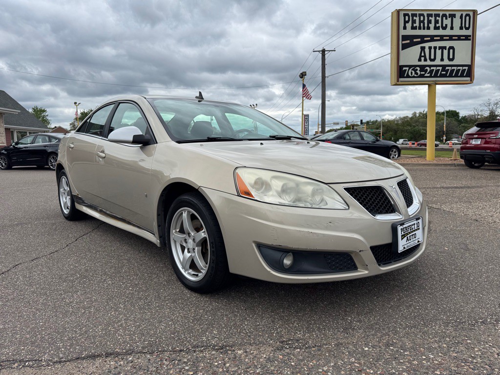 2009 Pontiac G6 Image 1