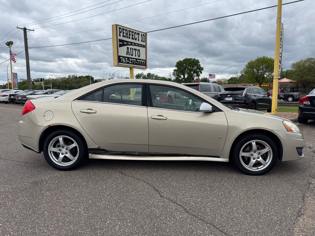 2009 Pontiac G6 Image 3