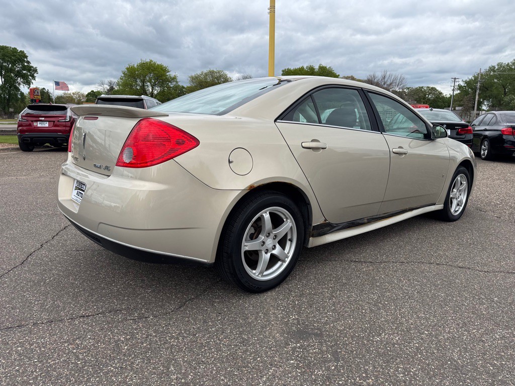 2009 Pontiac G6 Image 4