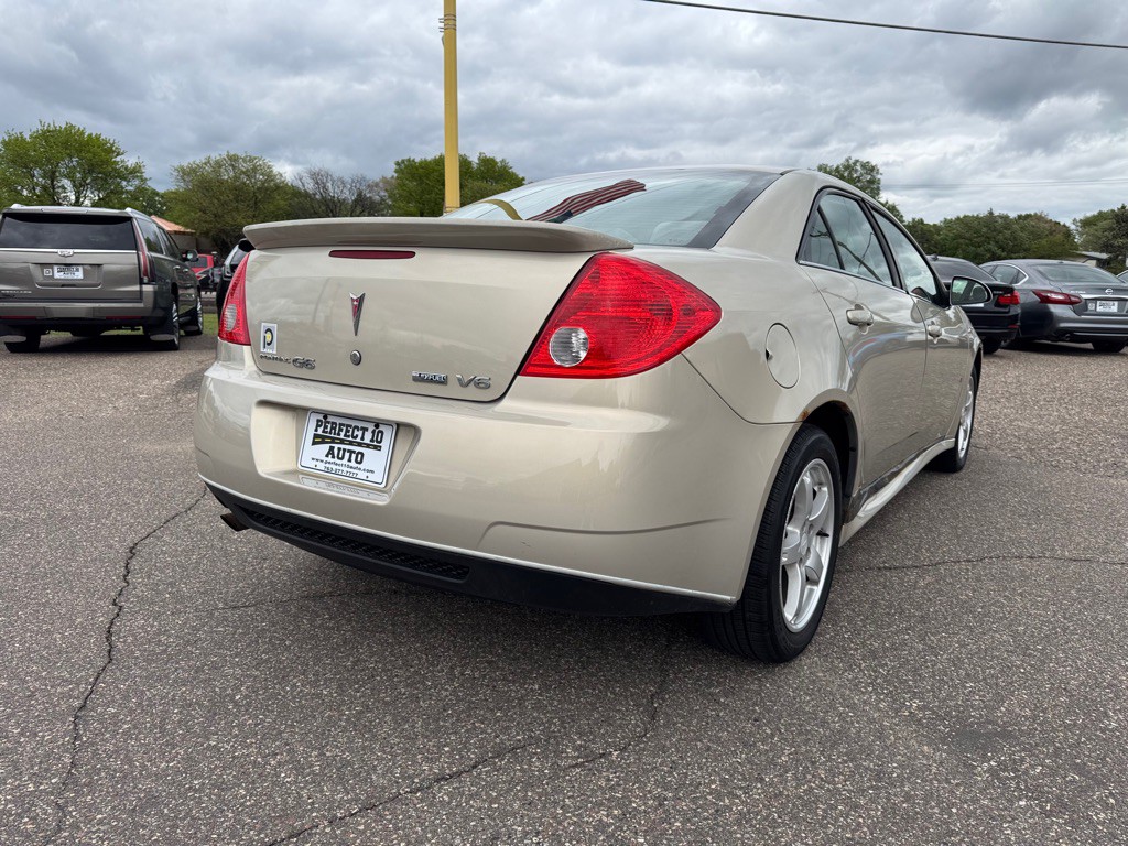 2009 Pontiac G6 Image 5