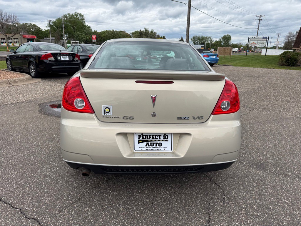 2009 Pontiac G6 Image 6