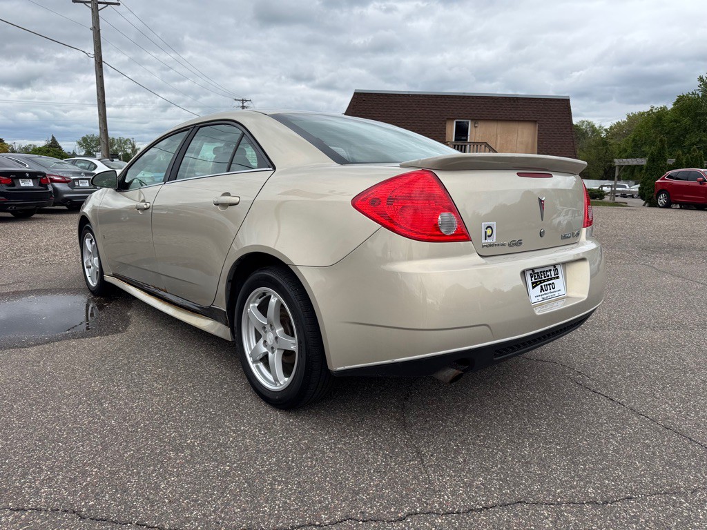 2009 Pontiac G6 Image 7