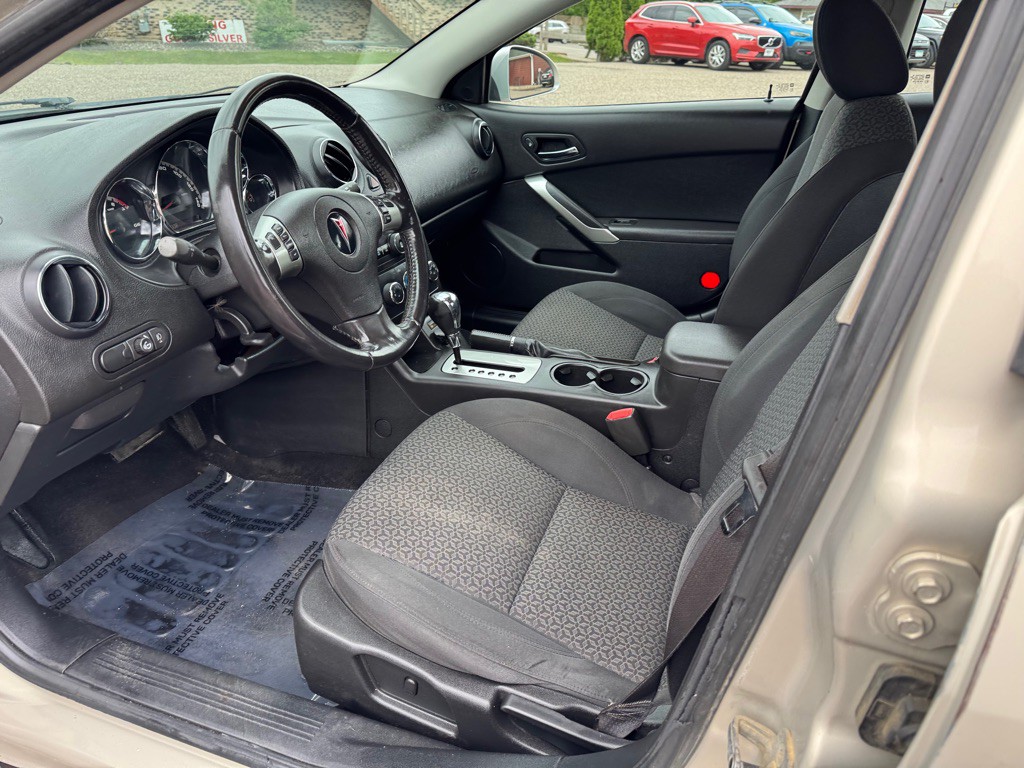 2009 Pontiac G6 Image 14