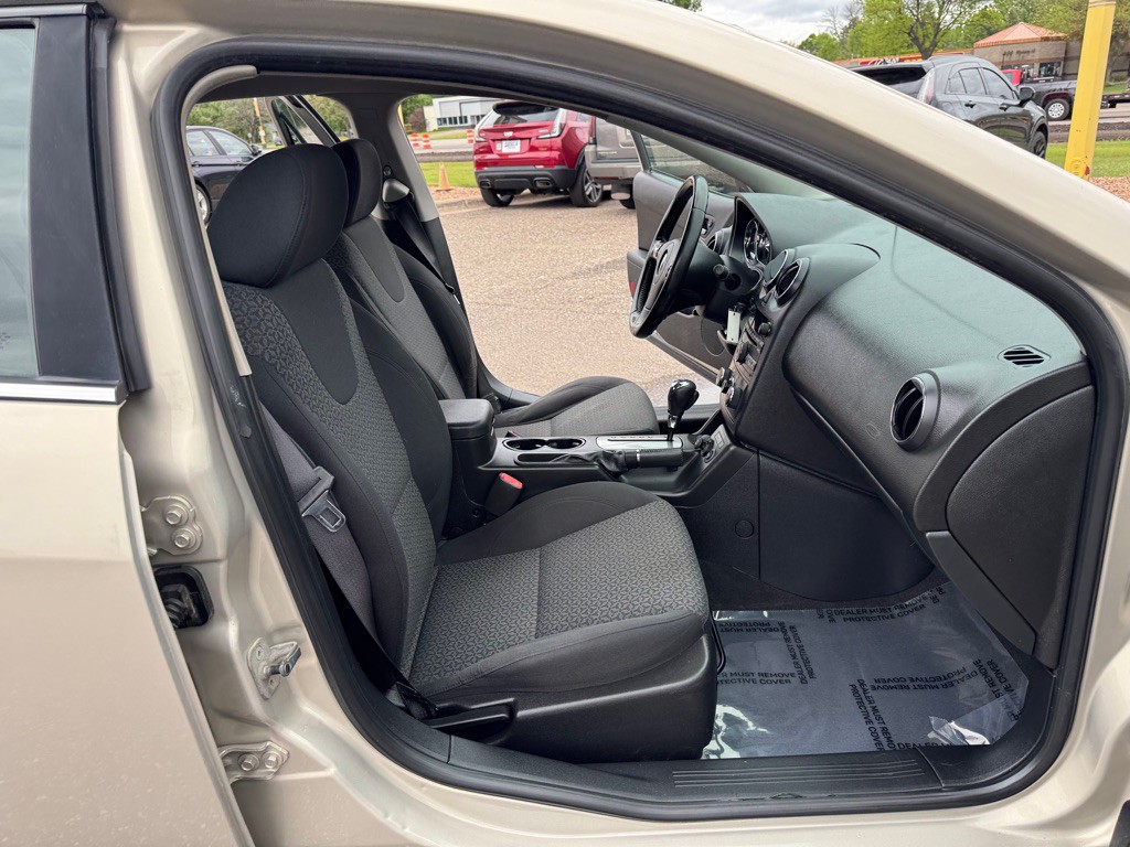 2009 Pontiac G6 Image 23