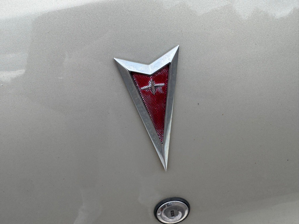 2009 Pontiac G6 Image 33