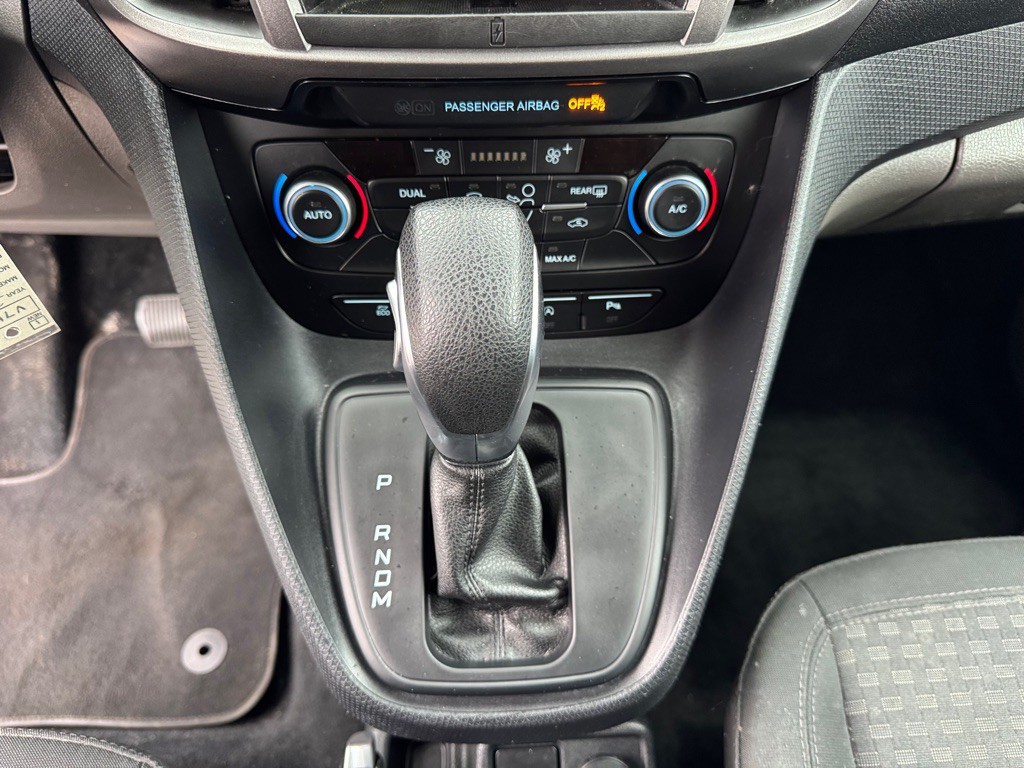 2022 Ford Transit Connect Image 32