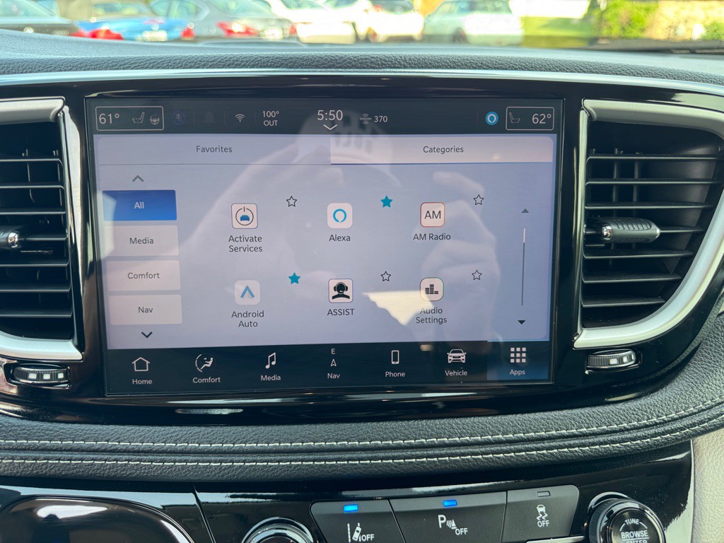 2024 Chrysler Pacifica Image 42