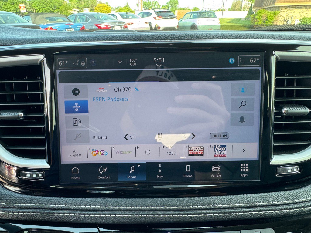 2024 Chrysler Pacifica Image 50
