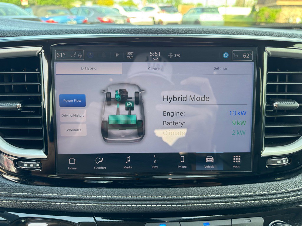 2024 Chrysler Pacifica Image 53