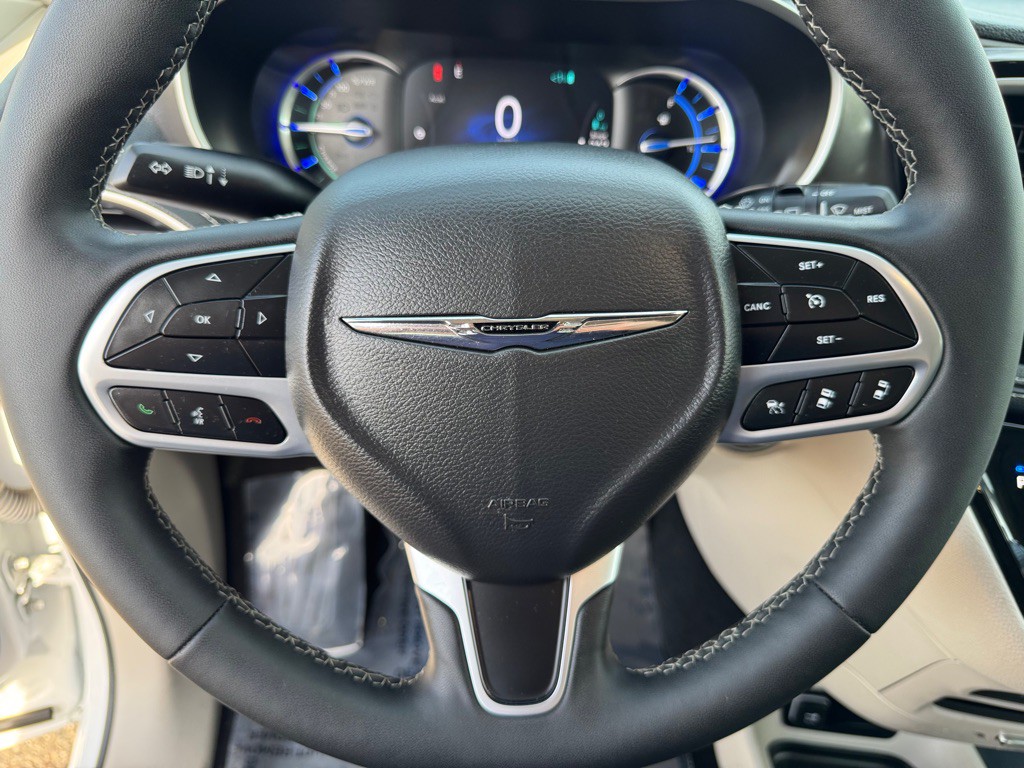2024 Chrysler Pacifica Image 56
