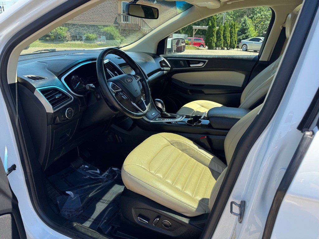 2016 Ford Edge Image 14