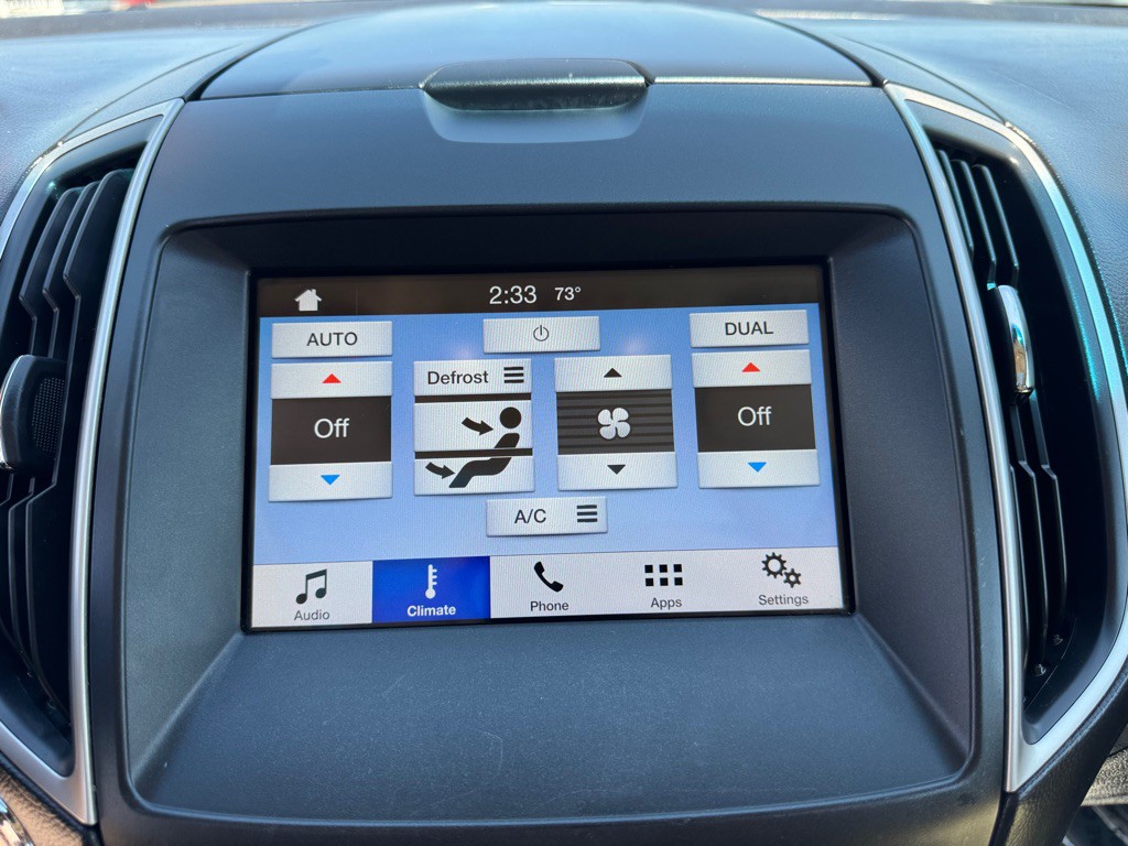 2016 Ford Edge Image 39