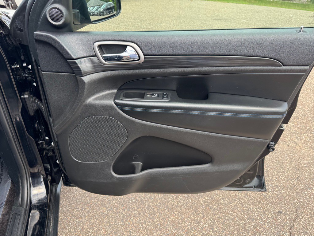 2019 Jeep Grand Cherokee Image 30