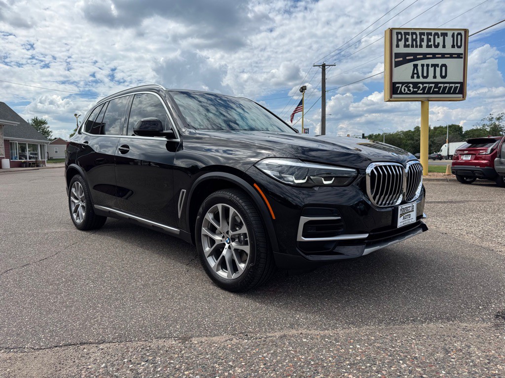 2022 BMW X5 Image 1