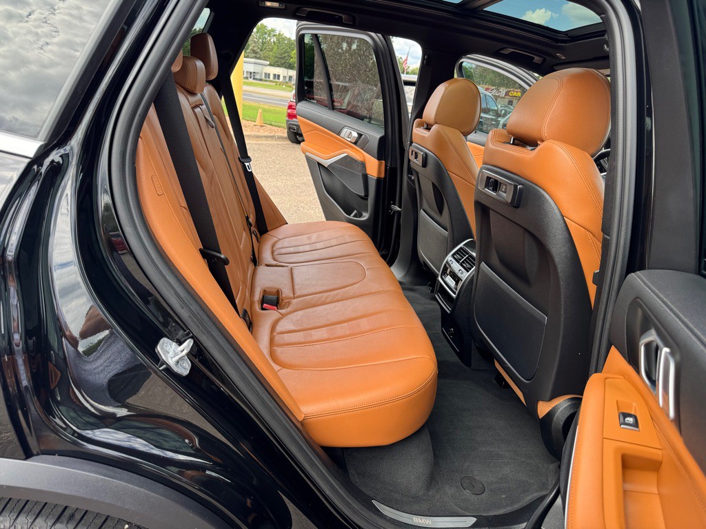 2022 BMW X5 Image 25