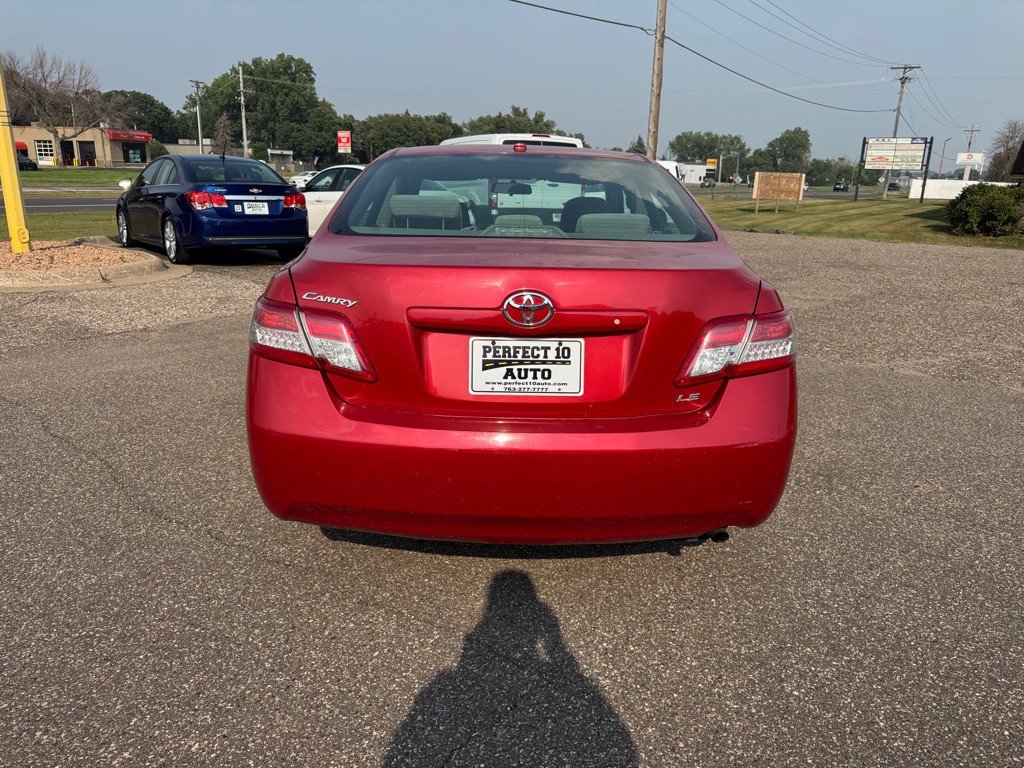 2011 Toyota Camry Image 6