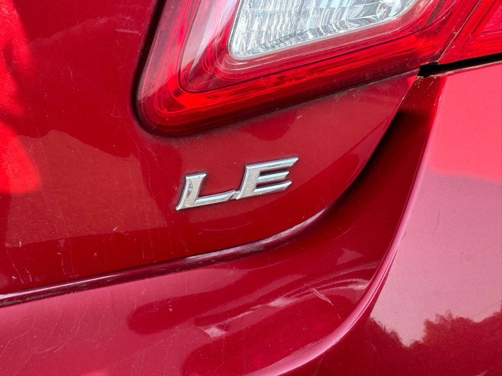 2011 Toyota Camry Image 20