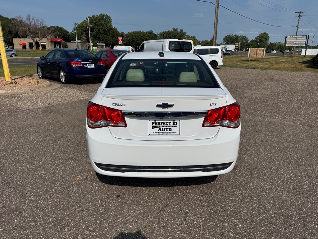 2015 Chevrolet Cruze Image 6