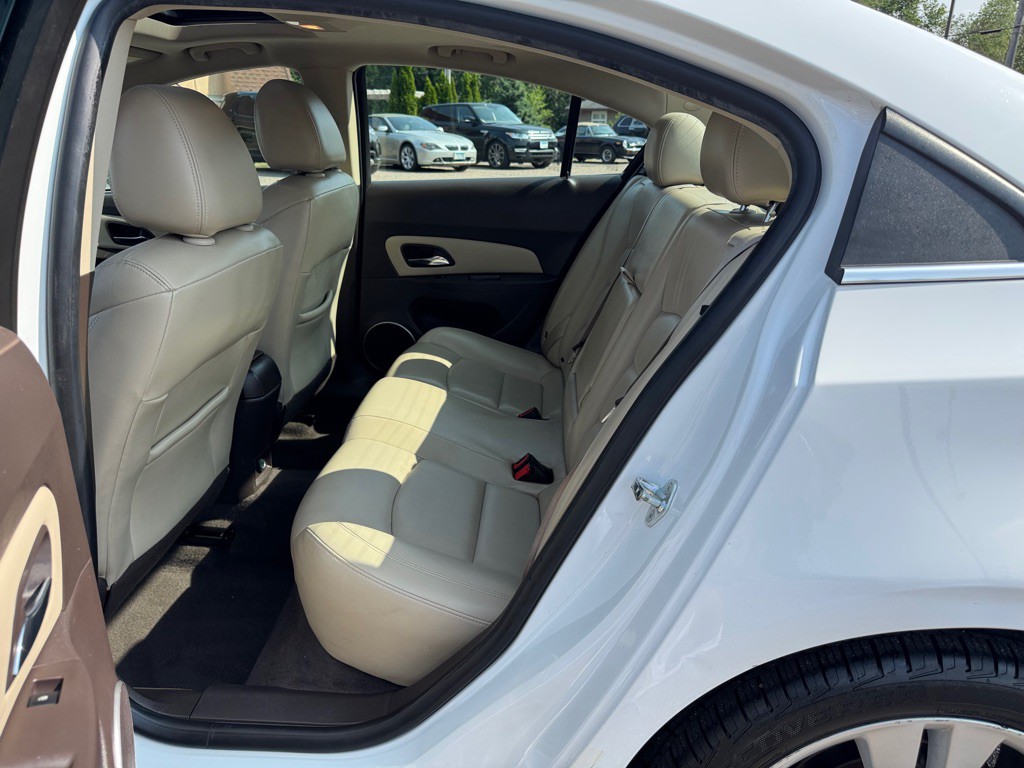 2015 Chevrolet Cruze Image 19