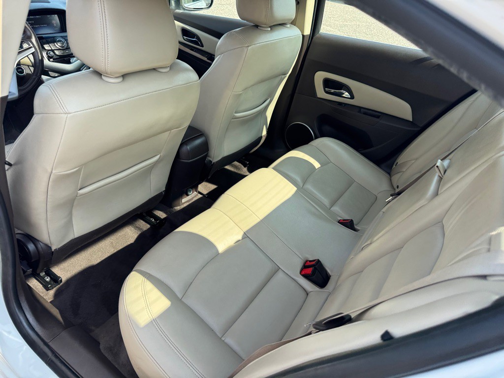 2015 Chevrolet Cruze Image 20