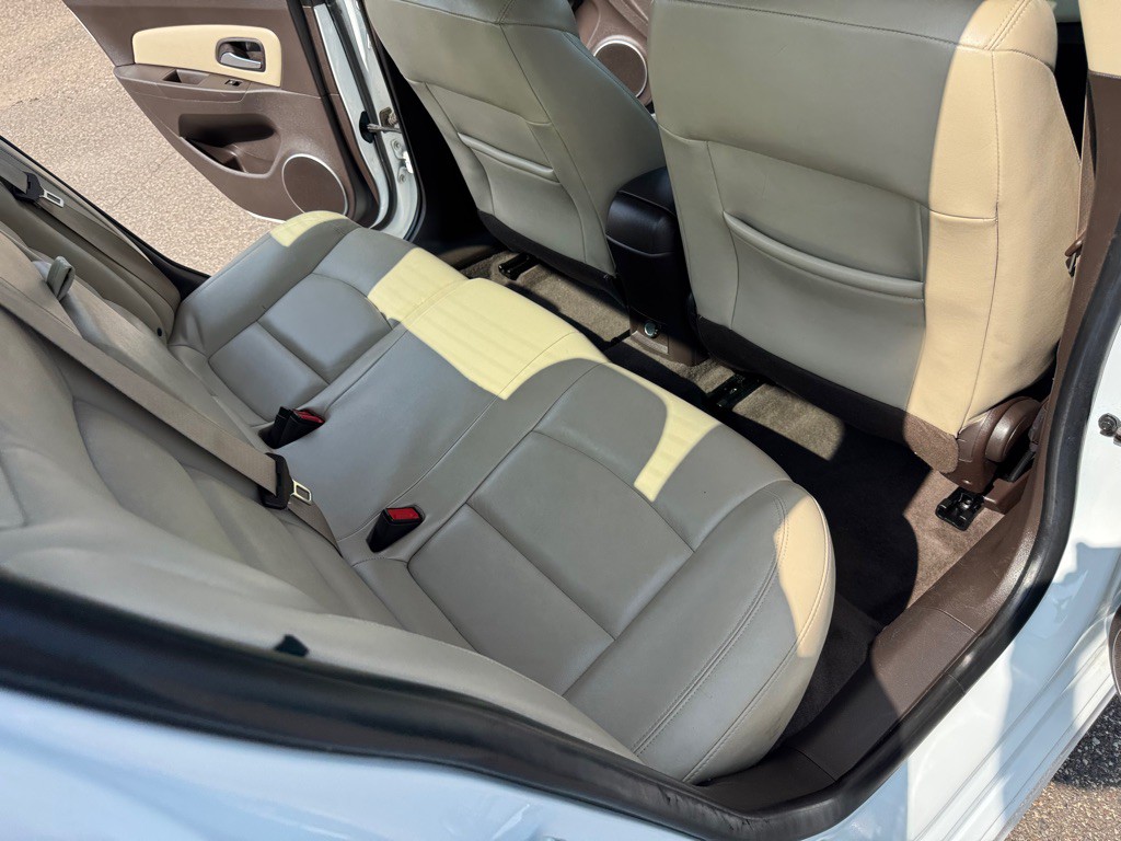 2015 Chevrolet Cruze Image 23