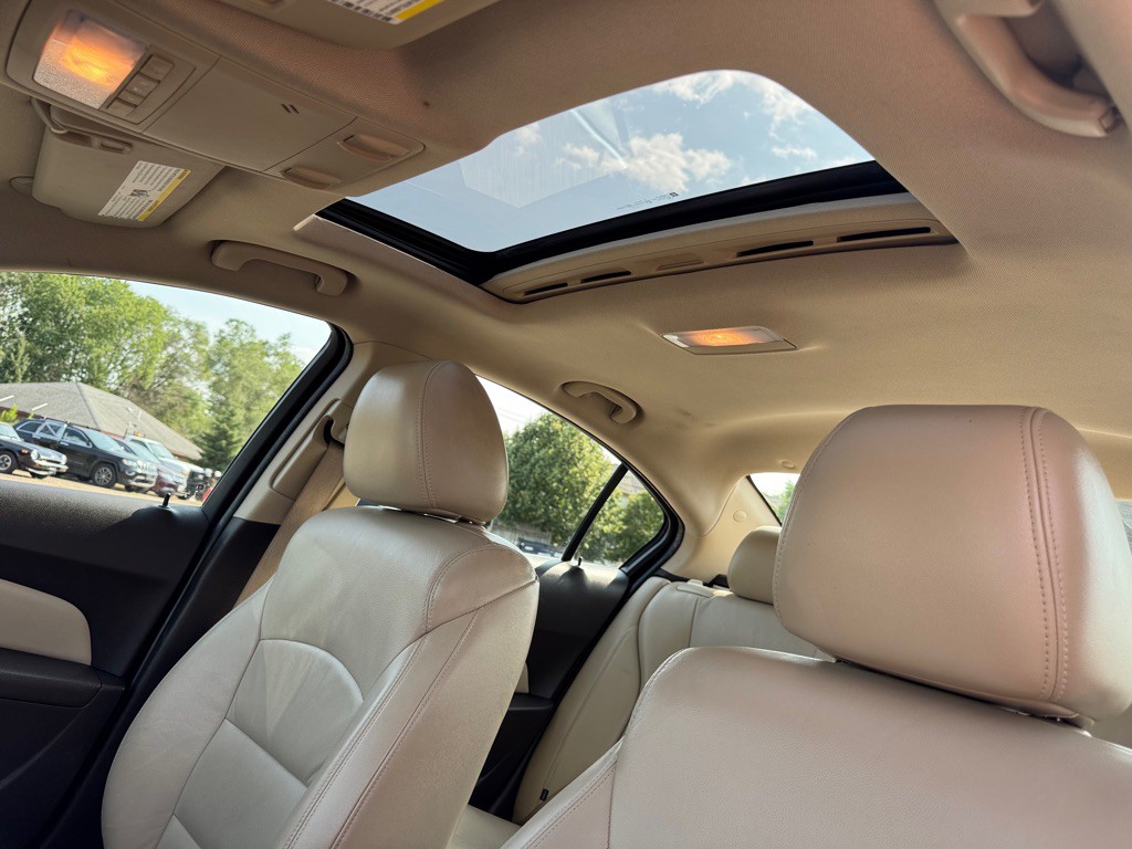 2015 Chevrolet Cruze Image 31